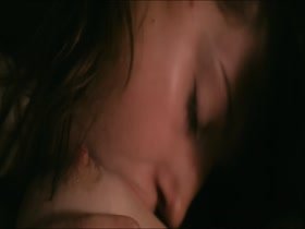 Lea Seydoux, Adele Exarchopoulos in Blue Is the Warmest Color (2013) 3