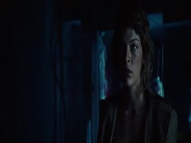 Milla Jovovich in Resident Evil: Extinction (2007) 11