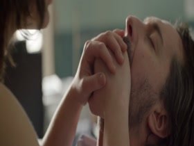 Adele Exarchopoulos Kissing , Horny In perdument (2016) 19