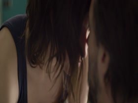 Adele Exarchopoulos Kissing , Horny In perdument (2016) 3