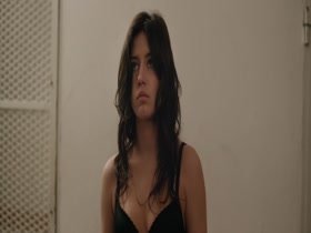 Adele Exarchopoulos Black Lingerie , Strips In perdument (2016) 10