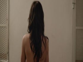 Adele Exarchopoulos Black Lingerie , Strips In perdument (2016) 18