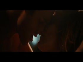 Jennifer Lopez Kissing , Sensual in Boy Next Door (2015) 15