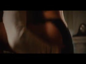 Jennifer Lopez Kissing , Sensual in Boy Next Door (2015) 8