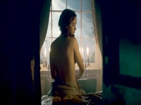 Emily Blunt nude, side boobs scene In The Wolfman 10