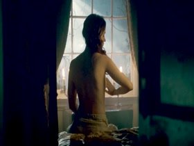 Emily Blunt nude, side boobs scene In The Wolfman 7