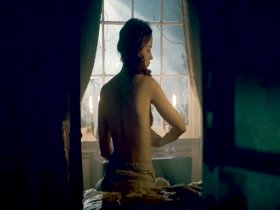 Emily Blunt nude, side boobs scene In The Wolfman 8