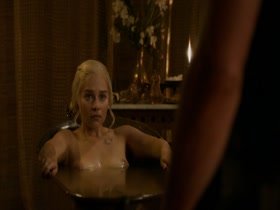 Emilia Clarke naked bath 16