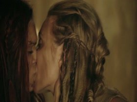 Eliza Taylor & Jessica Harmon Lesbian Sex in The 100 (No Music) 2