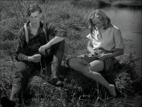 Tove Maes in Ditte menneskebarn (1946) 16