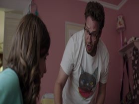 Rose Byrne Flasing , Tits in Neighbors (2014) 7