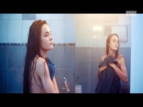Angelina Strechina nude in Mama vsegda ryadom (2016)