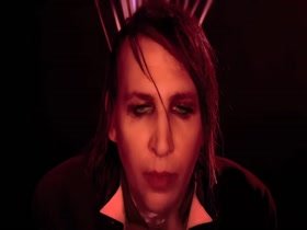 Marilyn Manson in Born Villain (Uncensored) 9