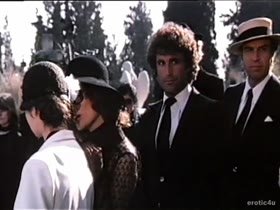 Paca Gabaldon hot scene in Patricia (1980) 12