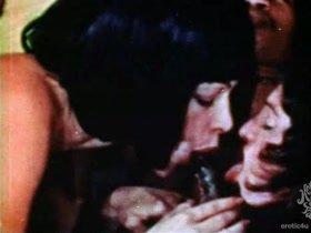 Jimi Hendrix threesome blowjob scene in The Sex Tape  1
