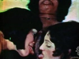 Jimi Hendrix threesome blowjob scene in The Sex Tape  5