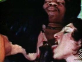 Jimi Hendrix threesome blowjob scene in The Sex Tape  6