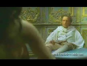 Barbara Schulz nude, boobs scene in Il giovane Casanova (2002) 6