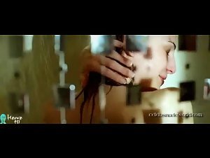 Belen Fabra shower scene in Diaro De Una Ninfomana 14