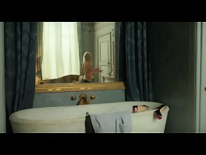 Eleonora Rudakova in Josephine s'arrondit (2016) 18