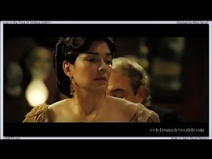 Laura Harring Costume, Brunette in Love in the Time of Cholera (2007) 8