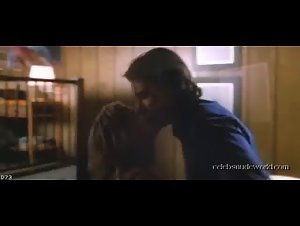 Tara Reid Kissing , boobs scene in Body Shots (1999) 1