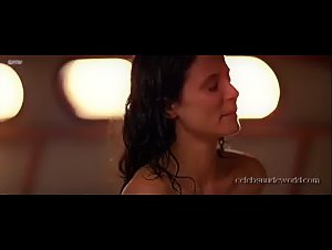 Aitana Sanchez-Gijon in La puta y la ballena (2004) 14