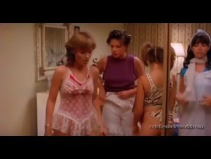 Elizabeth Daily , Michelle Meyrink , Tina Theberge in Valley Girl (1983) 20