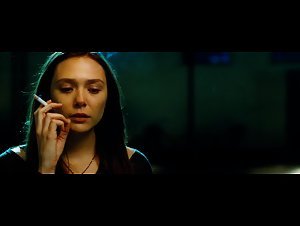 Elizabeth Olsen in Oldboy (2013) 1