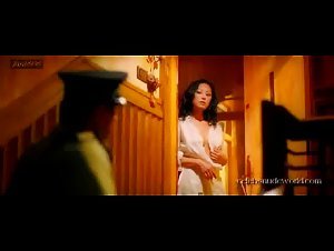 Teresa Cheung Brunette , boobs scene in Toh sik (2004) 5