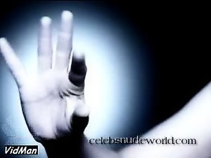Bjork in Cocoon (music video) (2002) 5