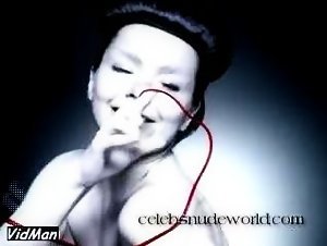 Bjork in Cocoon (music video) (2002) 9