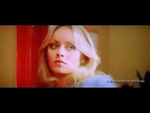 Gloria Guida hot scene in Indagine su un delitto perfetto (1978) 12