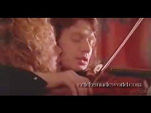 Greta Scacchi in Le violon rouge (1998) 19