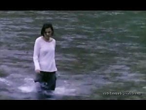 Virginie Ledoyen in L'eau froide (1994) 3