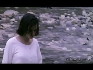 Virginie Ledoyen in L'eau froide (1994) 7