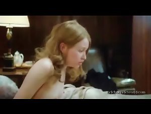 Emily Browning Blonde , Explicit in Sleeping Beauty (2011) 3