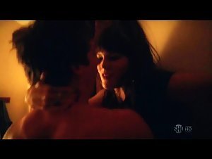 Emma Greenwell boobs , Nipples in Shameless (series) (2011) 3