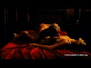 Alice Taglioni Hot , Explicit In Grande ecole (2004) 2