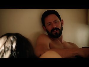 Emmy Rossum chating , bed scene in Shameless (2011) 8