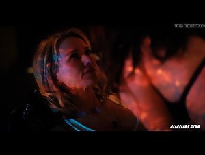 Naomi Watts and Sophie Cookson in Gypsy s01e07 7