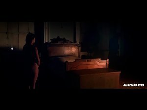 Florence Pugh nude, butt scene in Lady Macbeth 2