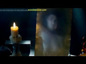 Carice Van Houten Nude In Game of Thrones 11