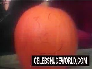 Elvira How to Carve a Halloween Pumpkin 12