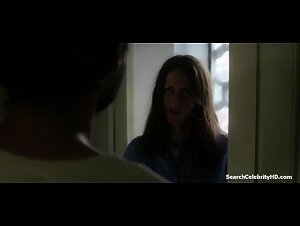 Clara Choveaux in Elon Nao Acredita na Morte (2016) 1