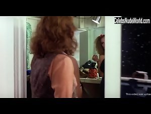 Darlanne Fluegel , Lisa Taylor , Rita Tellone in Eyes of Laura Mars (1978) 14