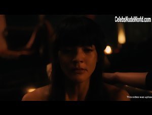 Hanni Choi , Xiaoyu Peng scene in Warrior (2019) 16