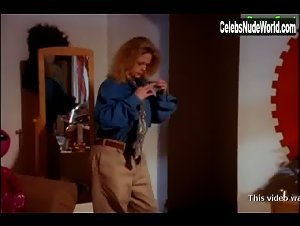 Stephanee LaFleur Blonde , boobs in Sexual Chemistry (1999) 17