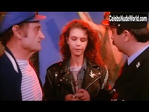 Fanny Bastien in Pinot simple flic (1984) 8
