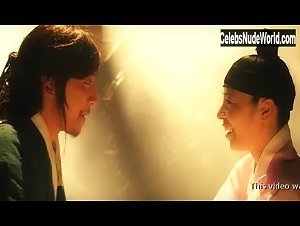 Kim Gyu-ri nude, boobs scene in Mi-in-do (2008) 4